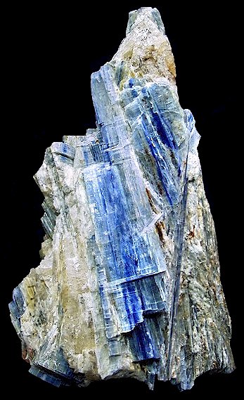 DEN2007-227MASSkyanite.jpg (69572 bytes)