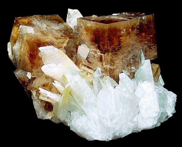 SUM2007-53brownfluorite.jpg (81183 bytes)