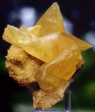 TC329MTcalcite.jpg (31139 bytes)