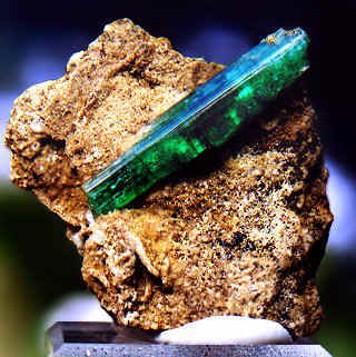 TC846AfghanEmerald.jpg (45577 bytes)