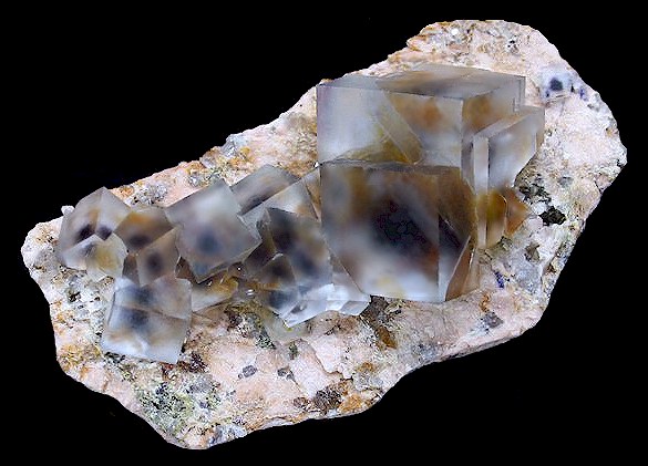 Tucson2008-338COfluorite.jpg (61057 bytes)