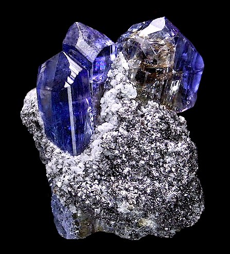 Tucson2009-15tripletanzanite.jpg (86552 bytes)