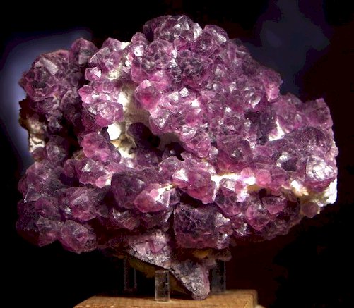 DD311NMfluorite.jpg (56679 bytes)