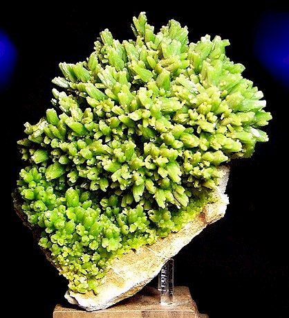 DD563pyromorphite.jpg (70204 bytes)