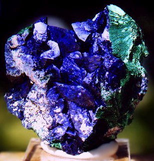 TC847AjoAzurite.jpg (40808 bytes)